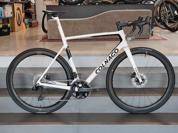 Colnago v3 105 di2